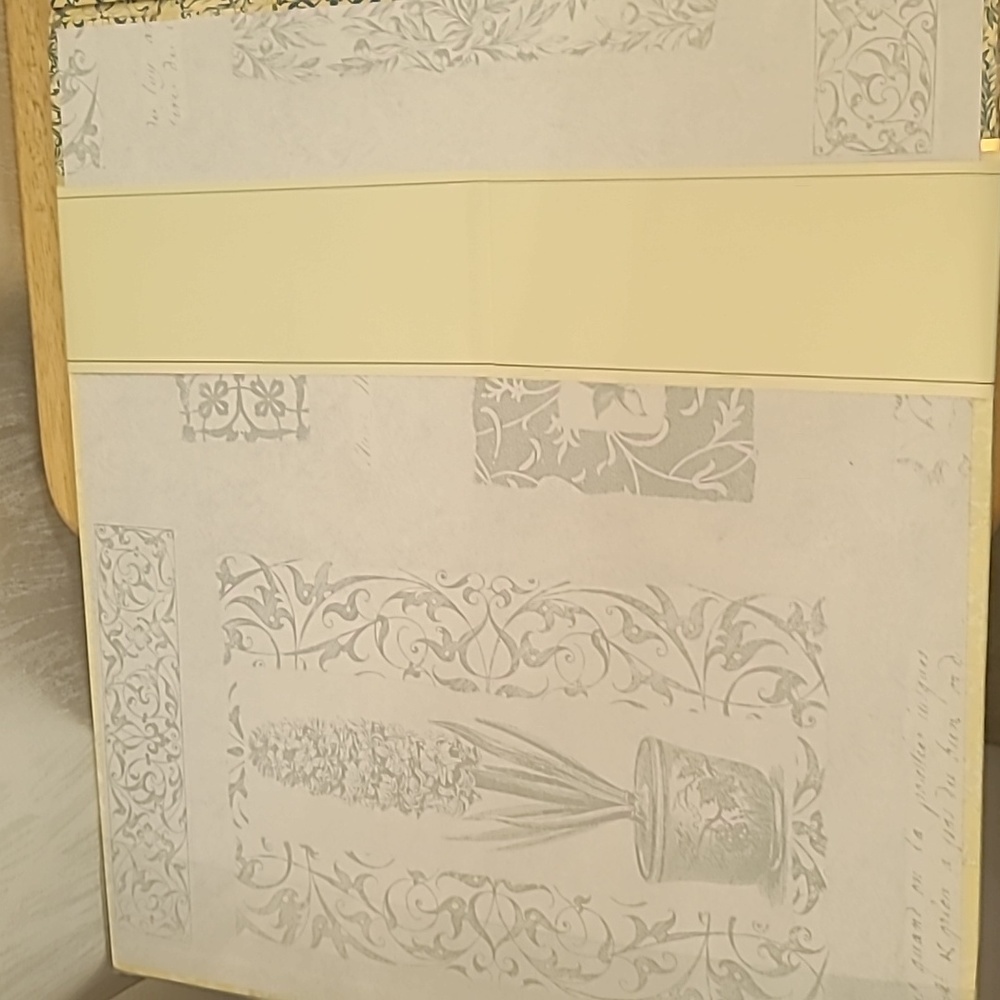 Deluxe Scrapbook/Photo Album - Picture 6 of 8